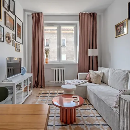 Apartment Wrzeszcz - Trams Nearby - By Rentujemy *